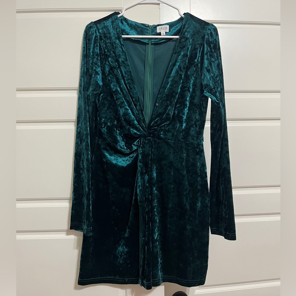 Le Lis Crushed Green Velvet Long Sleeve Dress